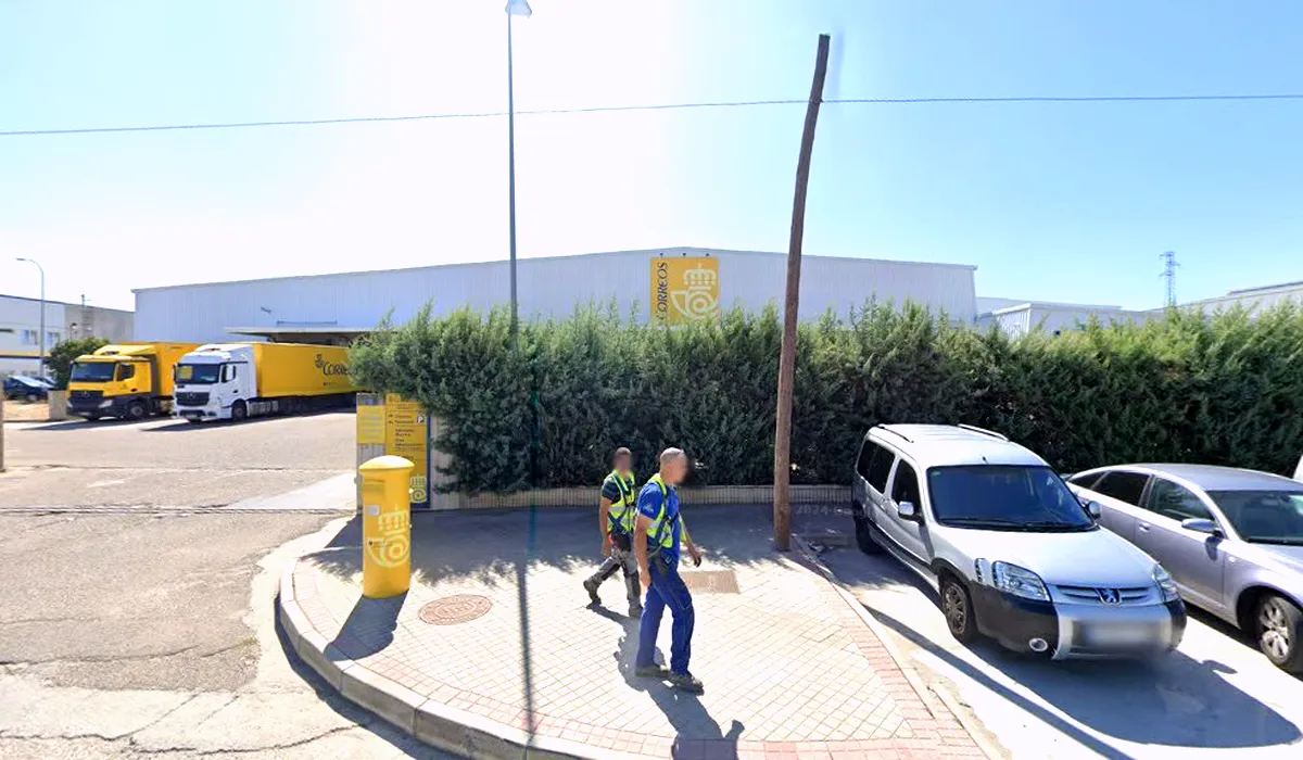 Oficina de Correos CTA Correos Calle del Aluminio Valladolid