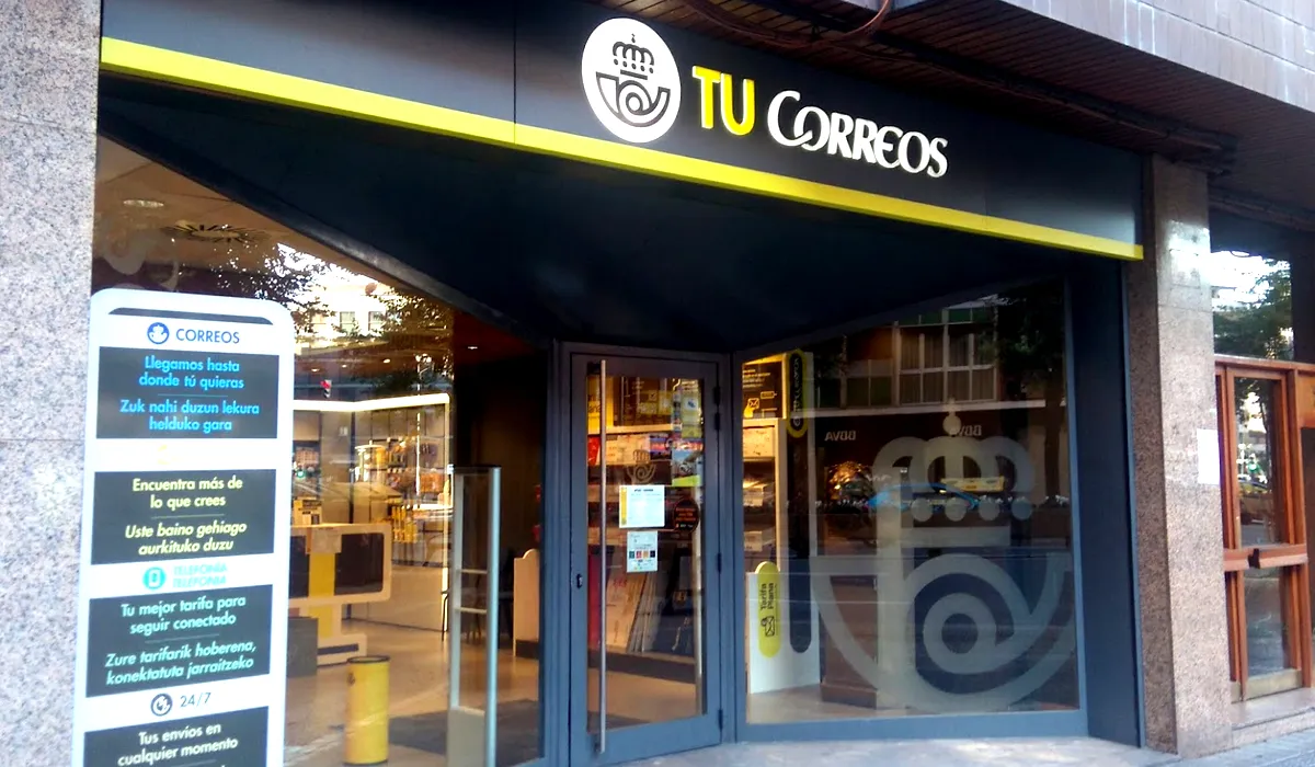 Oficina de Correos Oficina de Correos Agirre Lehendakariaren Etorb. Deusto