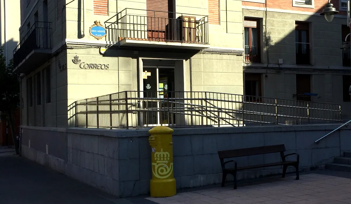 Oficina de Correos Oficina de Correos Agoitz Plaza Deusto