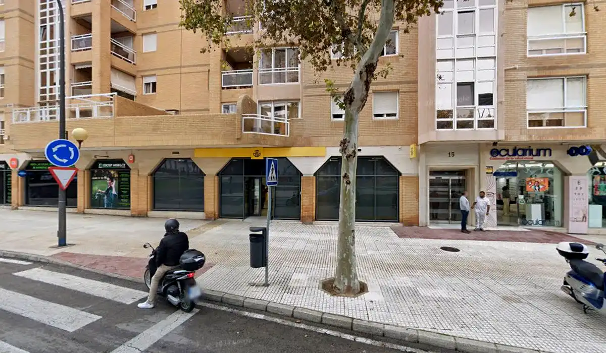 Oficina de Correos Oficina de Correos Avenida Almirante León Herrero San Fernando