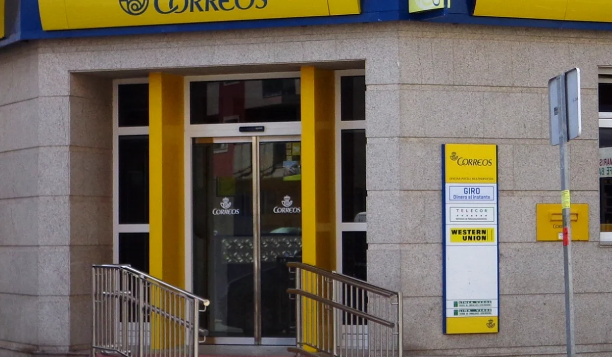 Oficina de Correos Oficina de Correos Avenida da Area Cedeira