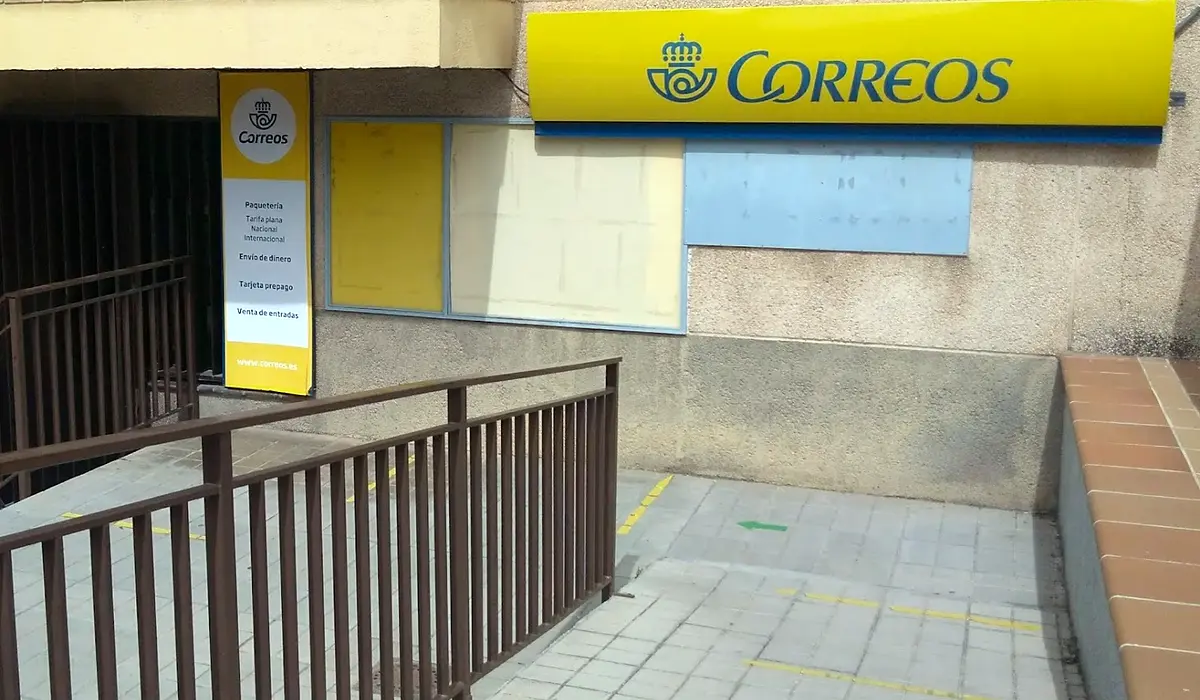 Oficina de Correos Oficina de Correos Avenida de América Genil