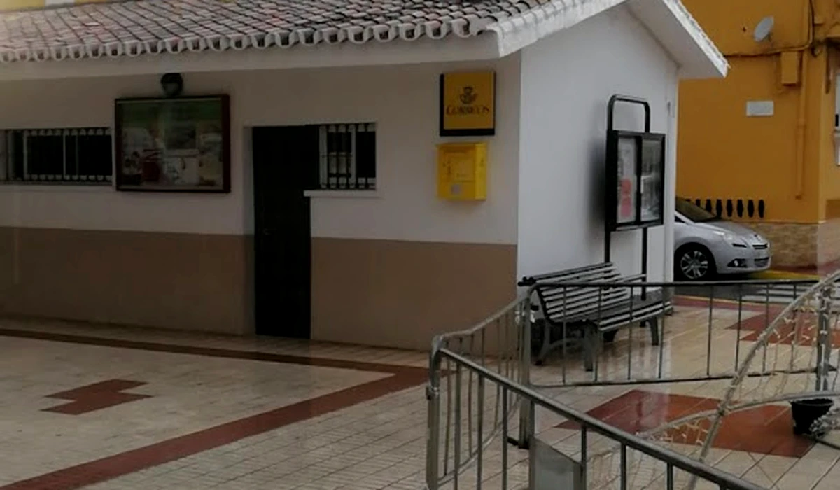 Oficina de Correos Oficina de Correos Avenida de Andalucía Caleta de Vélez