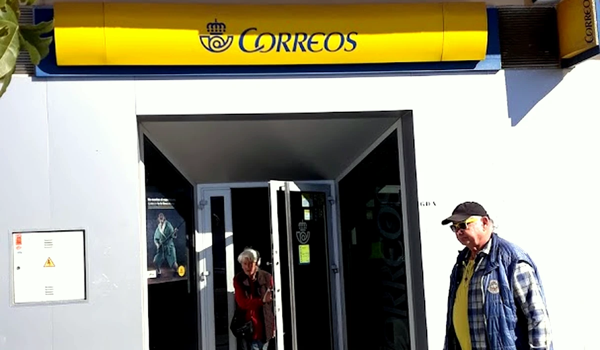 Oficina de Correos Oficina de Correos Avenida de Andalucía Castillo Bajo