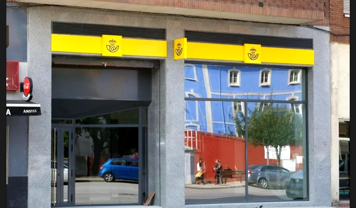 Oficina de Correos Oficina de Correos Avenida de Cervantes Avilés