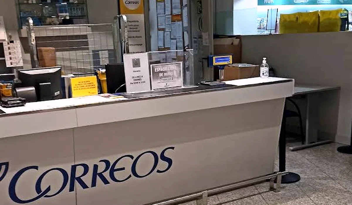 Oficina de Correos Oficina de Correos Avenida de Eduardo Guitián Guadalajara