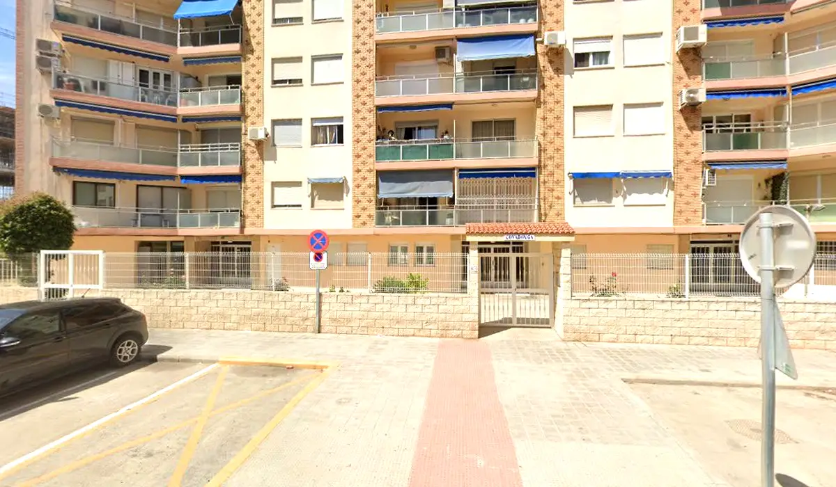 Oficina de Correos Oficina de Correos Avenida de la Constitución La Pobla de Farnals