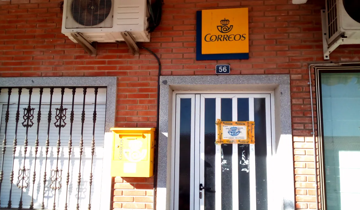 Oficina de Correos Oficina de Correos Avenida de Madrid Navas del Rey