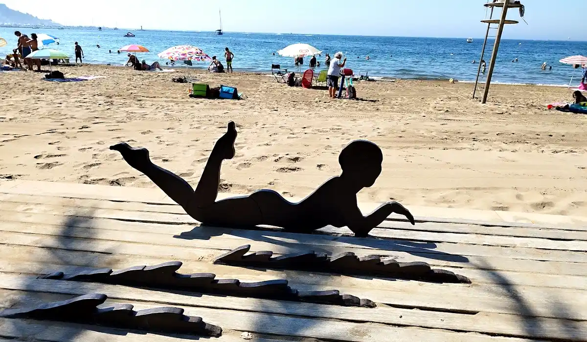 Oficina de Correos Oficina de Correos Avenida de Rhode Roses