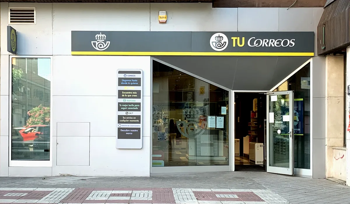 Oficina de Correos Oficina de Correos Avenida del Príncipe Felipe Talavera de la Reina
