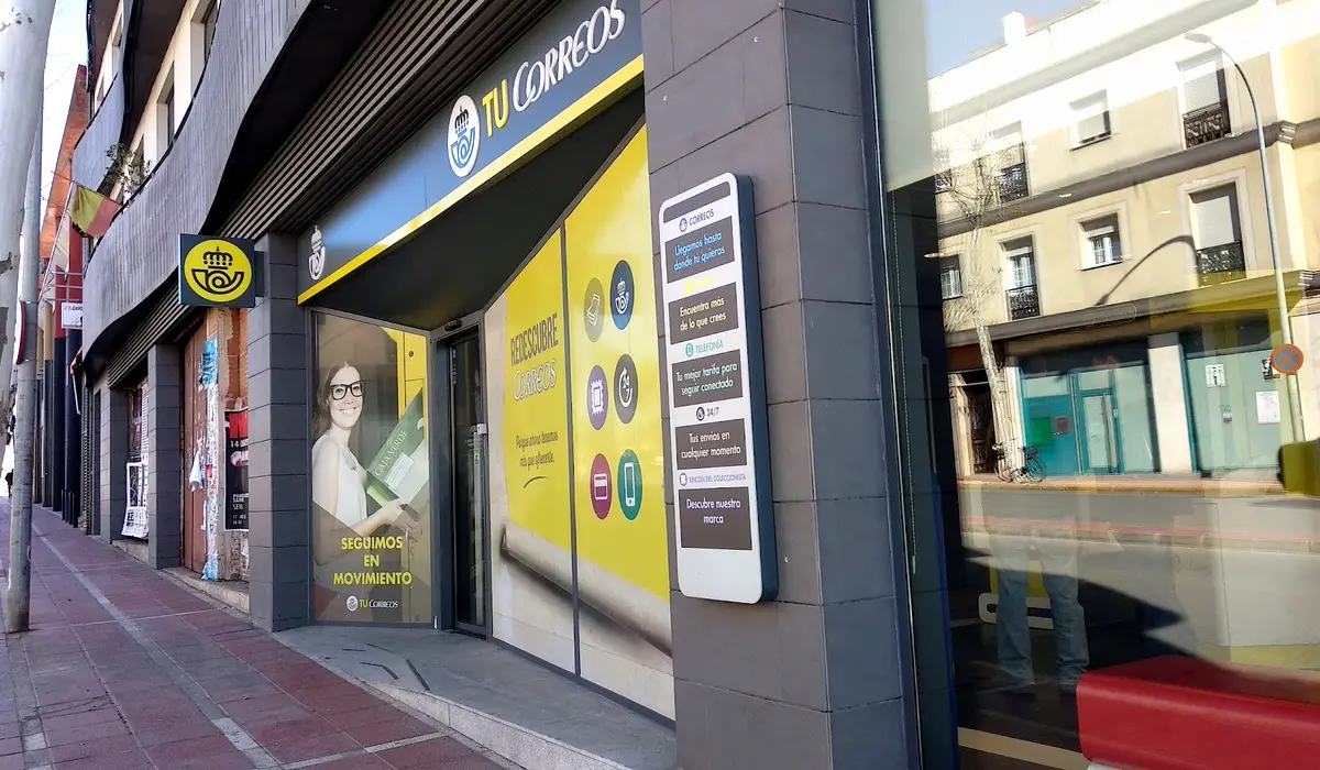 Oficina de Correos Oficina de Correos Avenida España Dos Hermanas