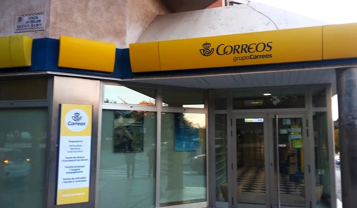 Oficina de Correos Oficina de Correos Avenida Historiador Vicente Ramos Alicante