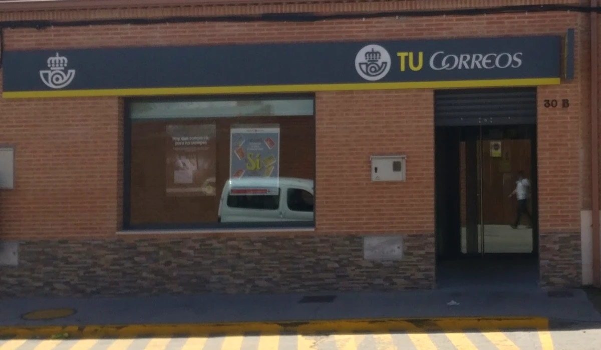 Oficina de Correos Oficina de Correos Avenida Juan Pablo II Yepes