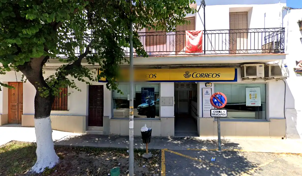 Oficina de Correos Oficina de Correos Avenida Ntra. Sra. de Aguas Santas Villaverde del Río