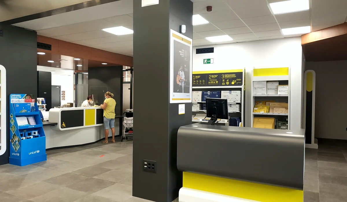 Oficina de Correos Oficina de Correos Avenida Palma de Mallorca Torremolinos