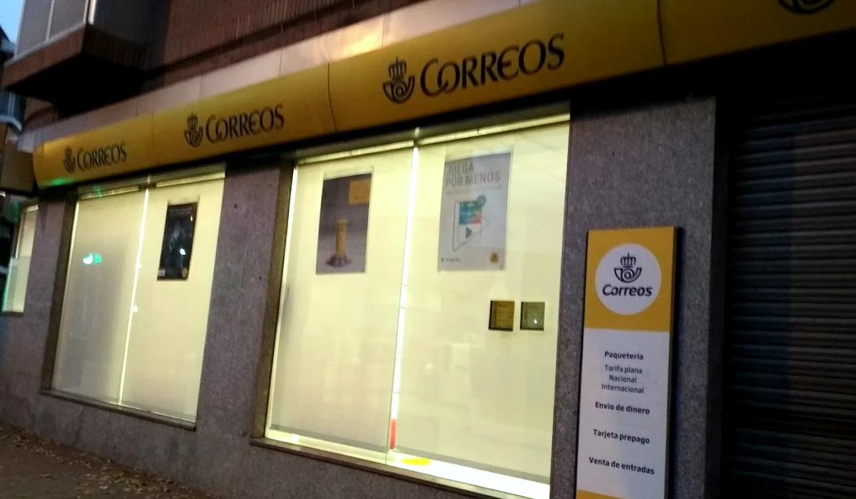 Oficina de Correos Oficina de Correos Avenida Real de Pinto Madrid