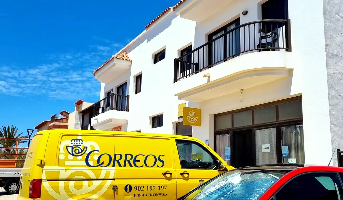 Oficina de Correos Oficina de Correos Avenida Tababaire La Oliva