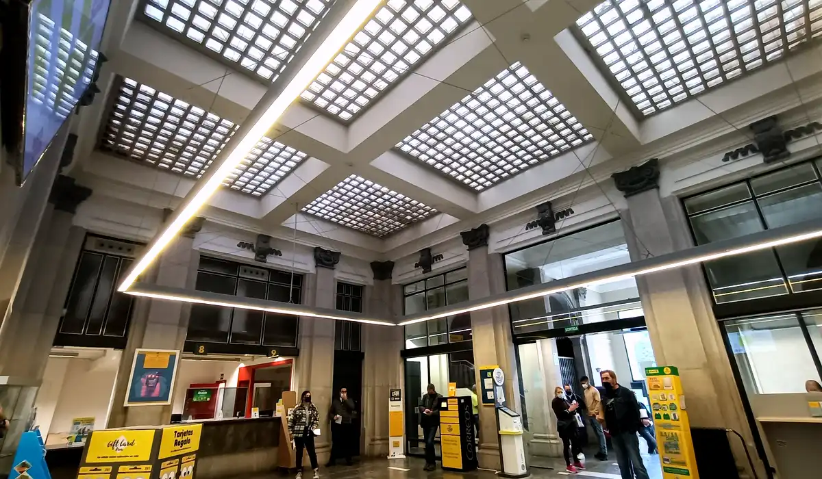 Oficina de Correos Oficina de Correos Avinguda de Ramon Folch Girona