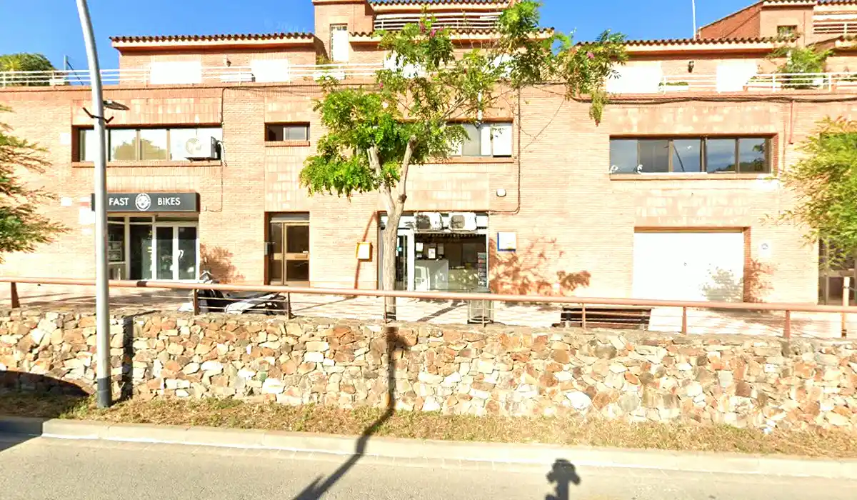 Oficina de Correos Oficina de Correos Avinguda José Roca Suárez Llanos Barcelona