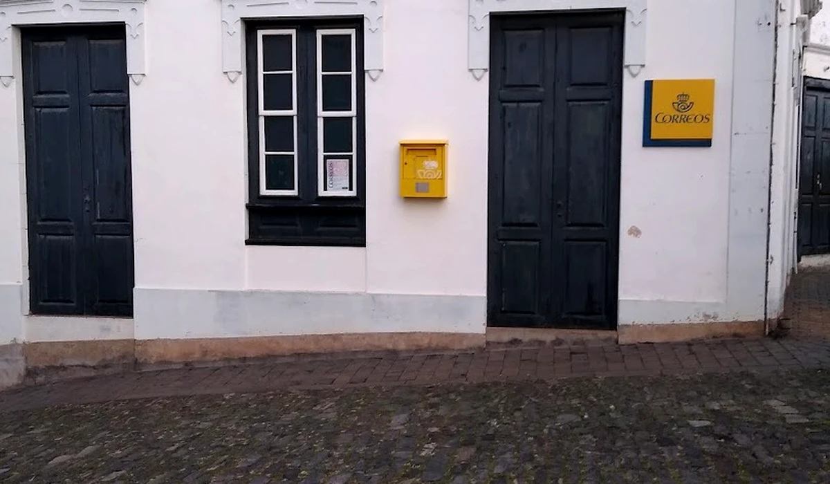 Oficina de Correos Oficina de Correos Calle Adiós Pueblo