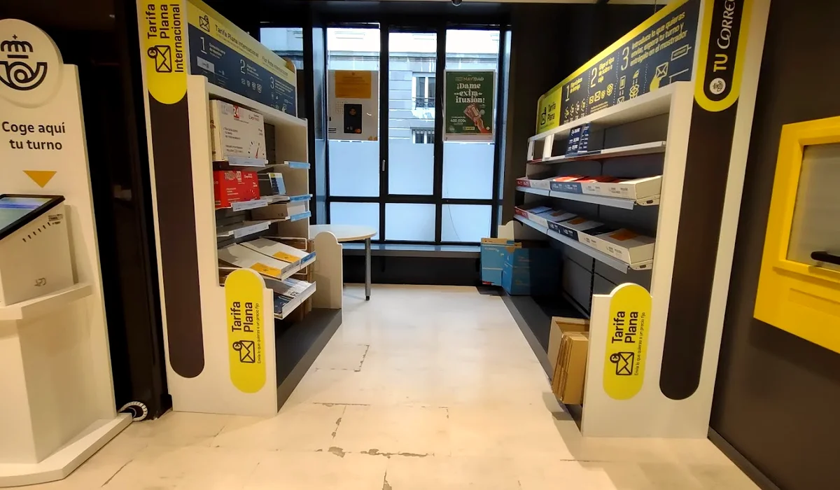 Oficina de Correos Oficina de Correos Calle Alonso de Quintanilla Oviedo