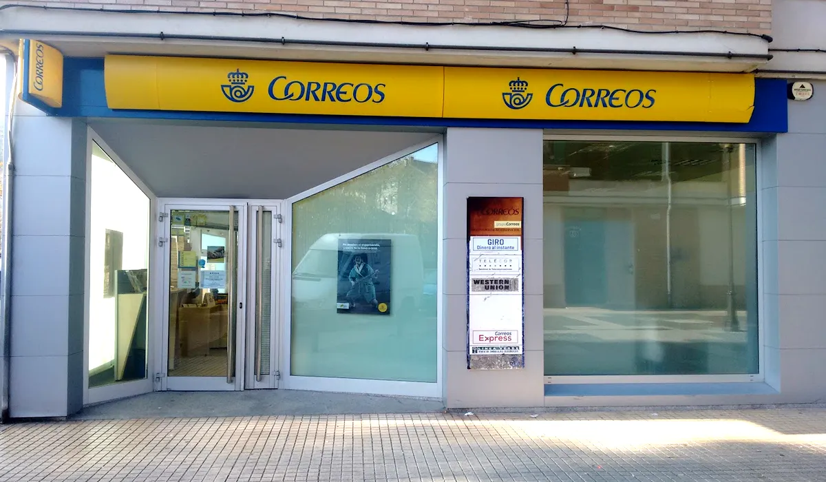 Oficina de Correos Oficina de Correos Calle Andalucía Los Corrales de Buelna