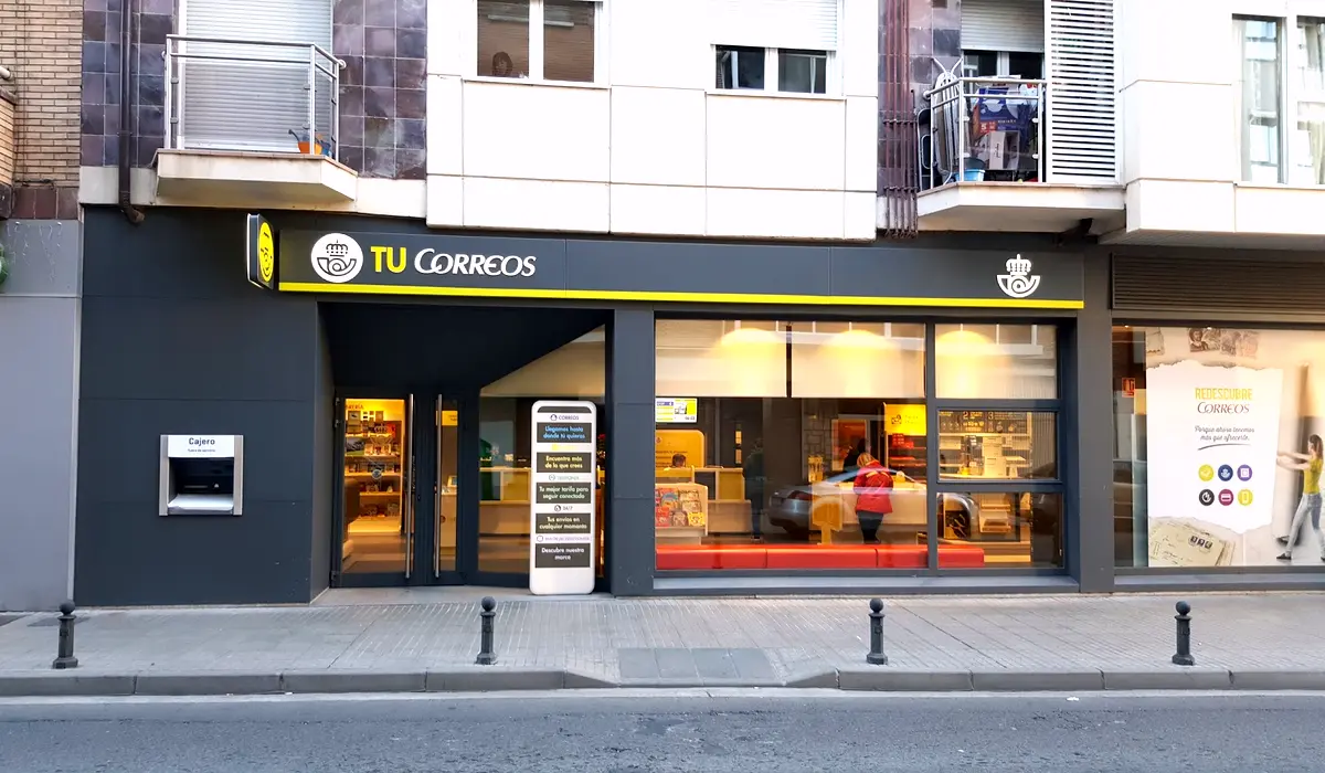 Oficina de Correos Oficina de Correos Calle Burgo de Osma Aranda de Duero