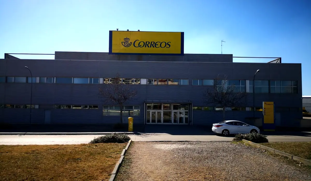 Oficina de Correos Oficina de Correos Calle Ciudad del Transporte Zaragoza