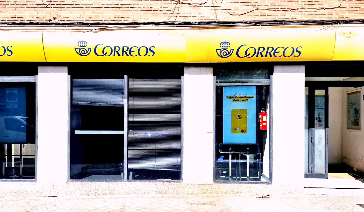 Oficina de Correos Oficina de Correos Calle de Arturo Soria Ciudad Lineal