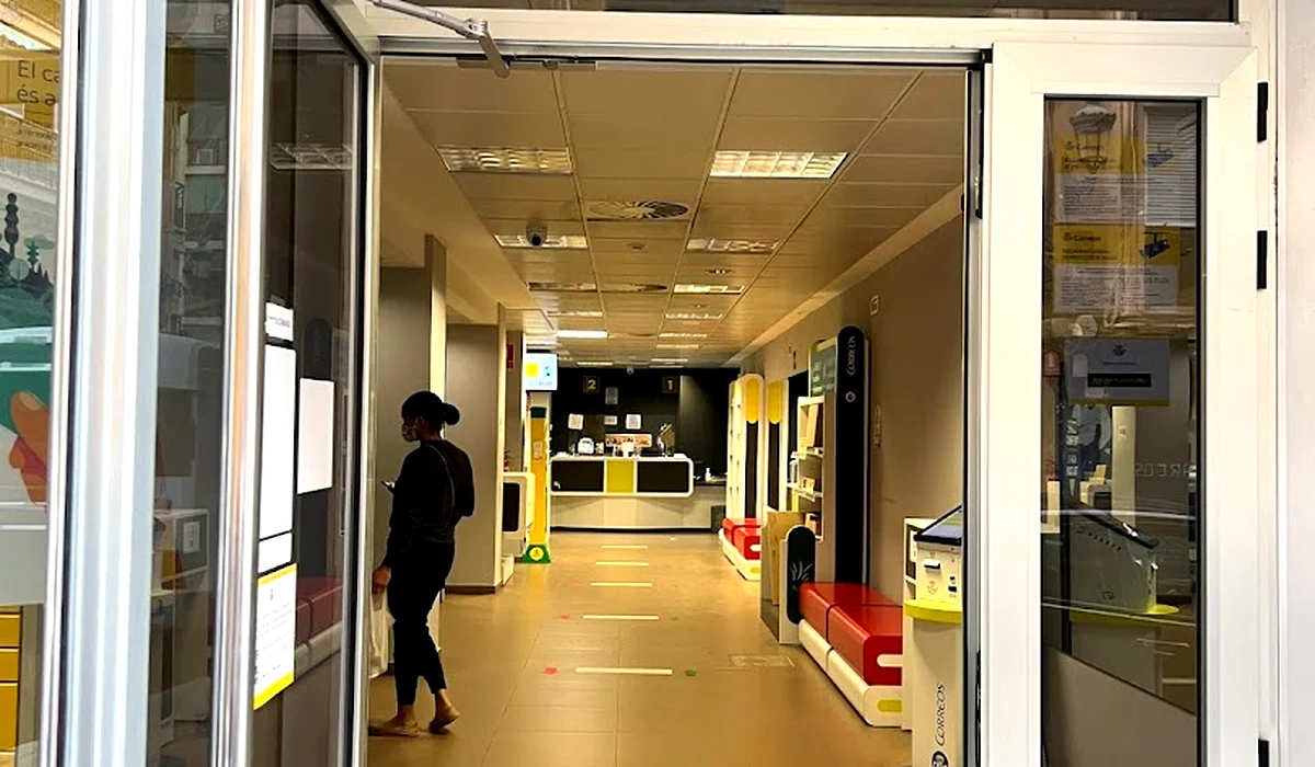 Oficina de Correos Oficina de Correos Calle de Jerónima Galés Jesús