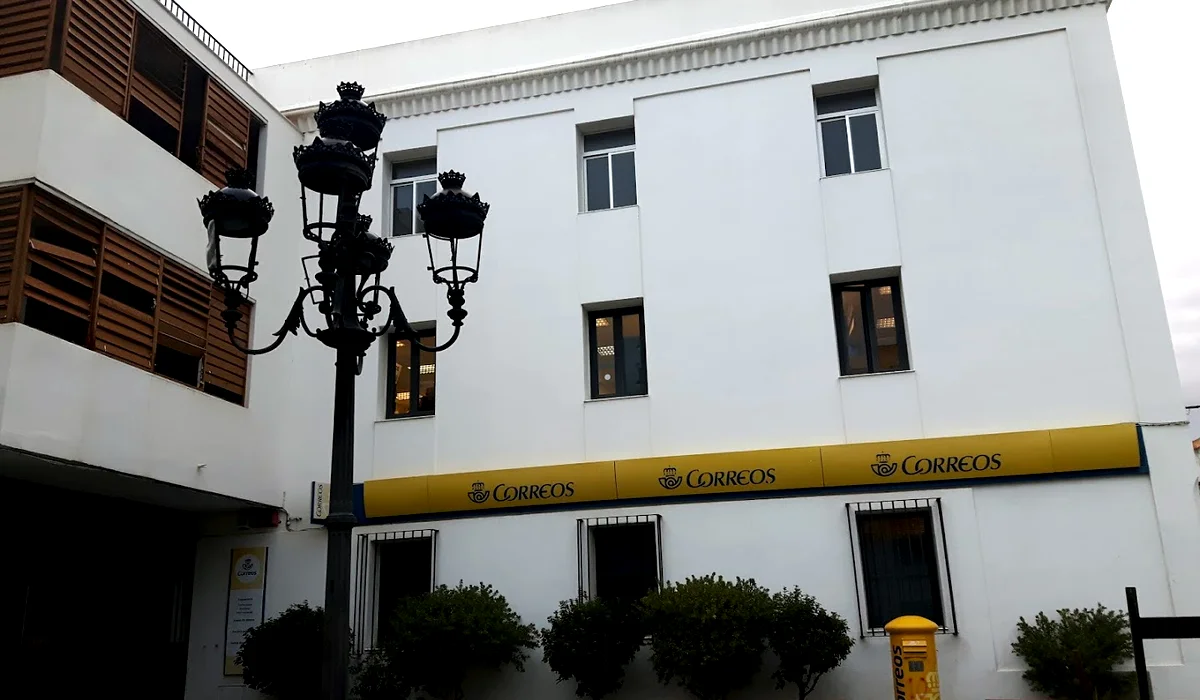 Oficina de Correos Oficina de Correos Calle de la Pl El Pinar