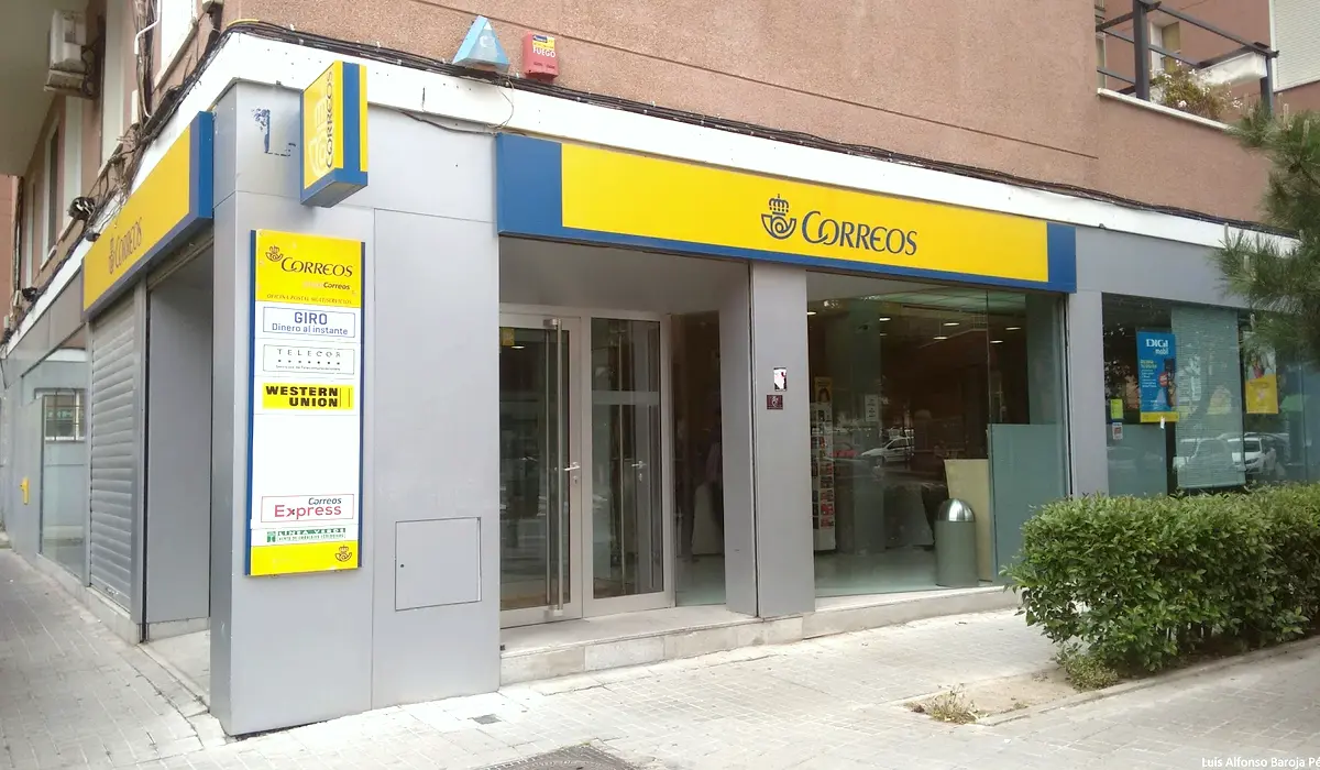 Oficina de Correos Oficina de Correos Calle de la Virgen de Aránzazu Fuencarral-El Pardo