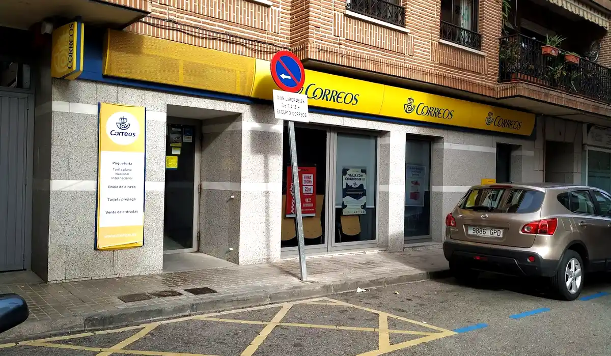 Oficina de Correos Oficina de Correos Calle del Carmen Boadilla del Monte