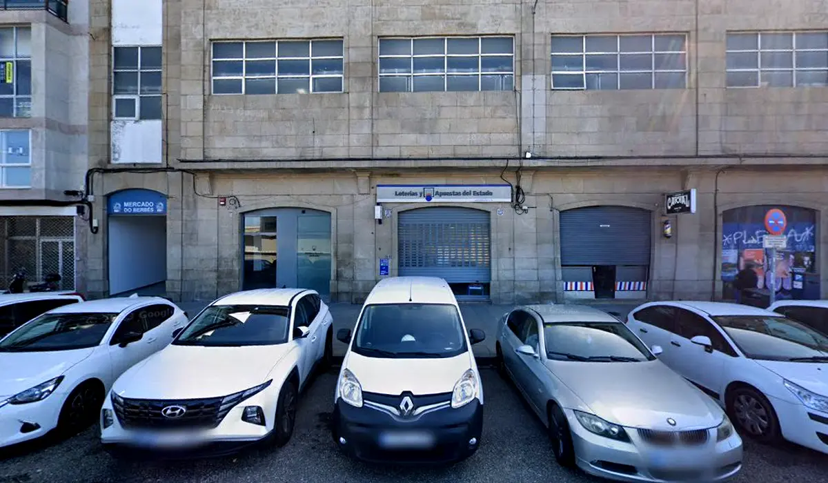 Oficina de Correos Oficina de Correos Calle del Ruiseñor Vigo