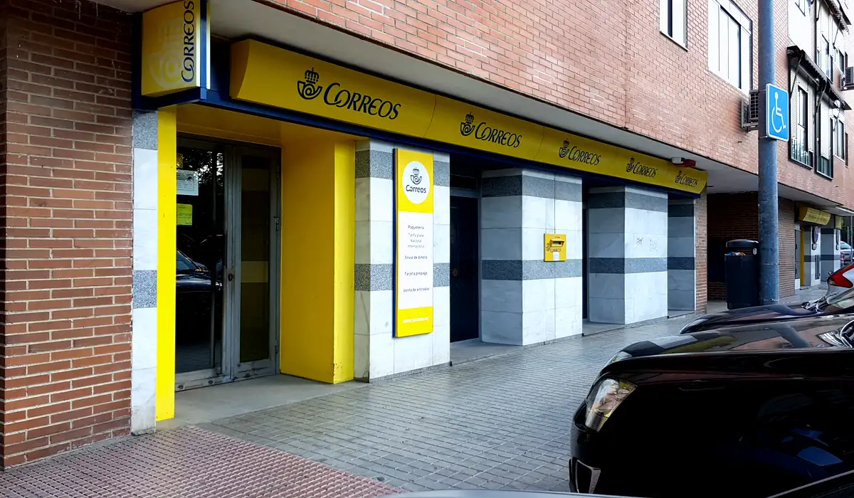 Oficina de Correos Oficina de Correos Calle José Caballero Alcalá de Henares