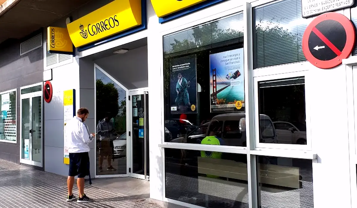 Oficina de Correos Oficina de Correos Calle Lomo la Plana Las Palmas de Gran Canaria