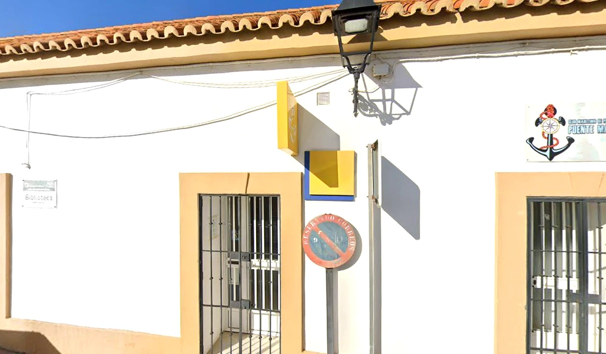 Oficina de Correos Oficina de Correos Calle Pi y Margall Puente Mayorga