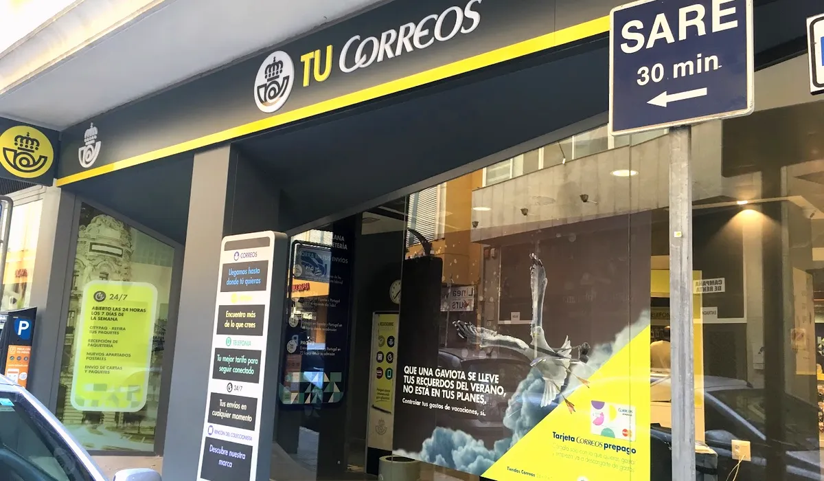 Oficina de Correos Oficina de Correos Calle Puerto Málaga