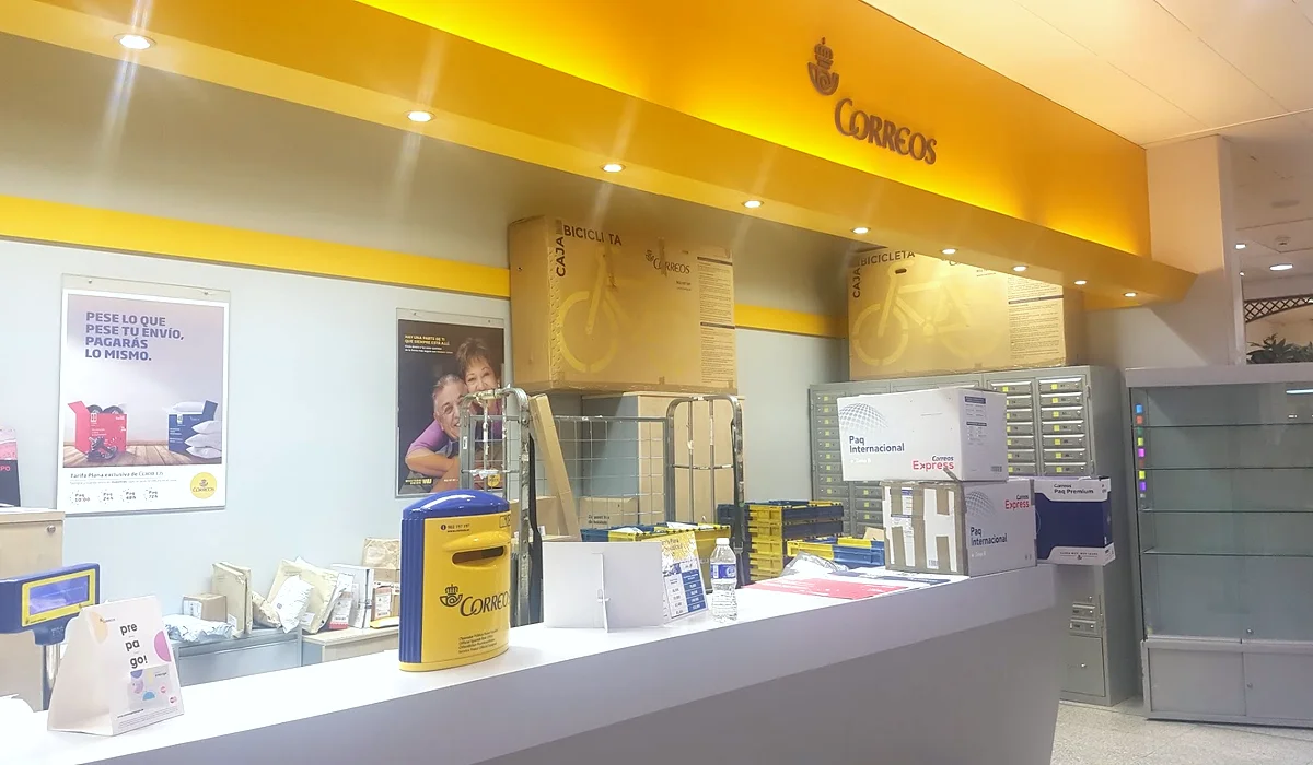 Oficina de Correos Oficina de Correos Calle Sta. Gema Las Lagunas de Mijas