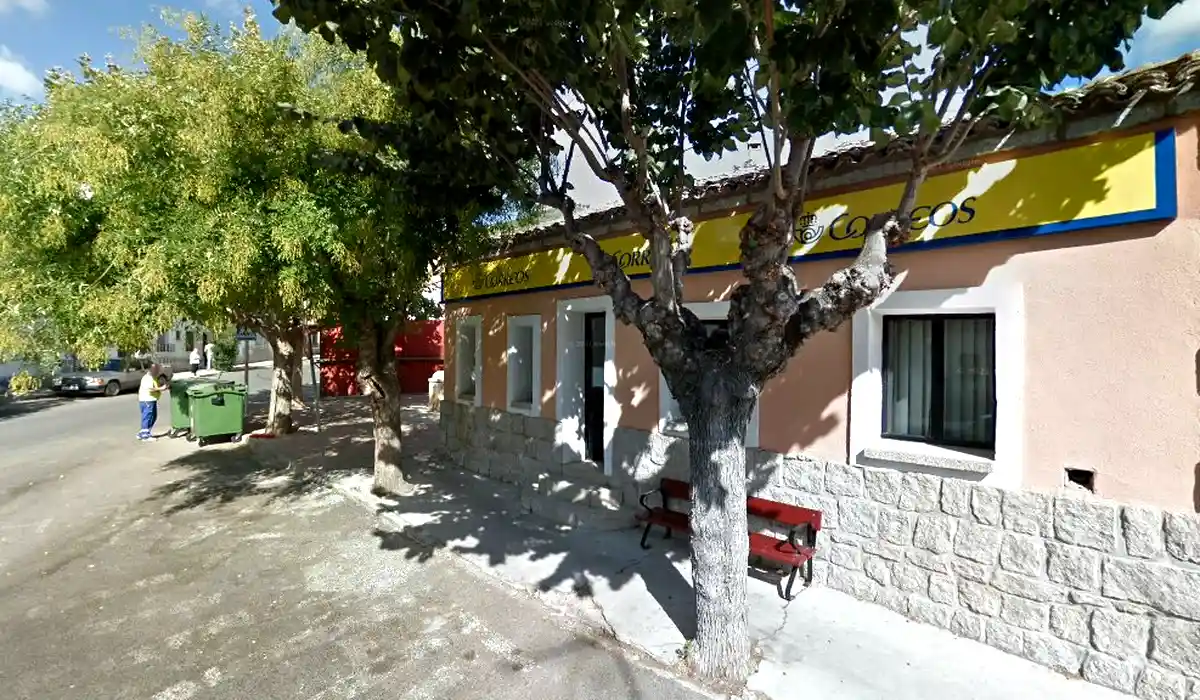 Oficina de Correos Oficina de Correos Calle Timoteo Gallego Galán El Hoyo de Pinares