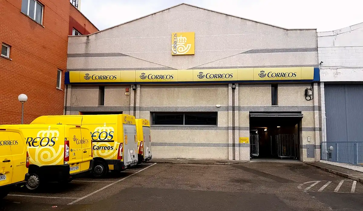 Oficina de Correos Oficina de Correos Calle Valportillo Primera Alcobendas