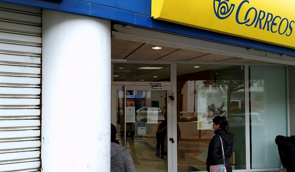 Oficina de Correos Oficina de Correos Carrer de Pep Ventura Roses
