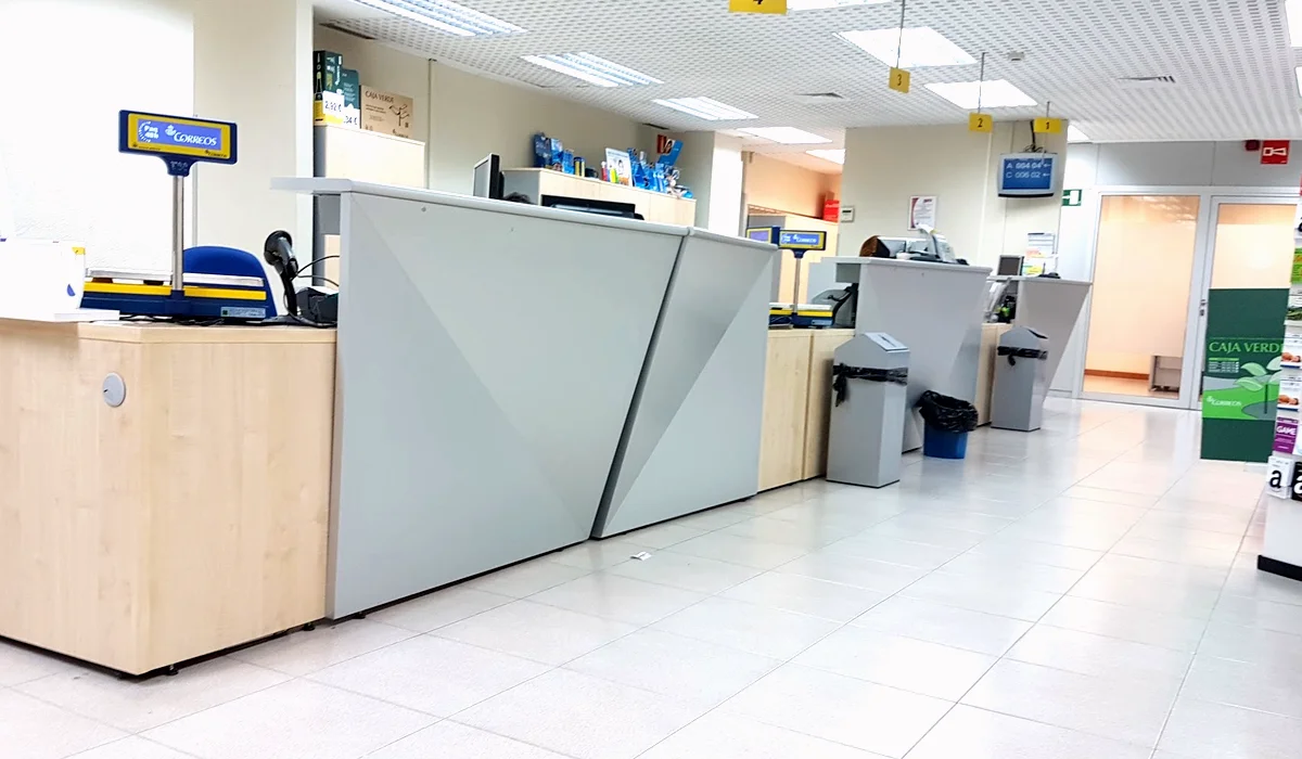 Oficina de Correos Oficina de Correos Carrer del Comte de Salvatierra Barcelona