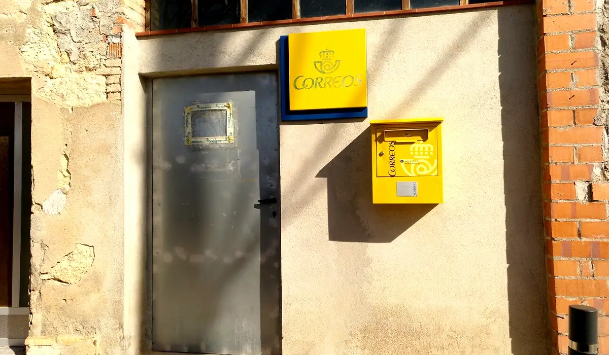 Oficina de Correos Oficina de Correos Carrer del Dr. Cuscó La Granada