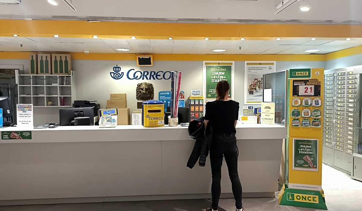 Oficina de Correos Oficina de Correos Cl Ramón Areces Nueva Andalucía