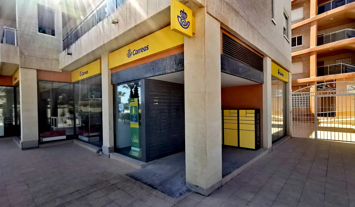 Oficina de Correos Oficina de Correos Orquidea Playa Flamenca