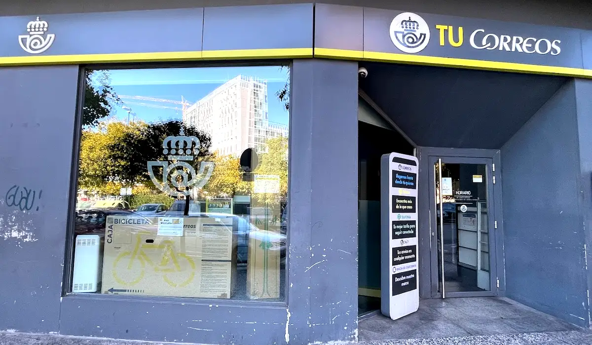 Oficina de Correos Oficina de Correos Paseo de María Agustín Zaragoza