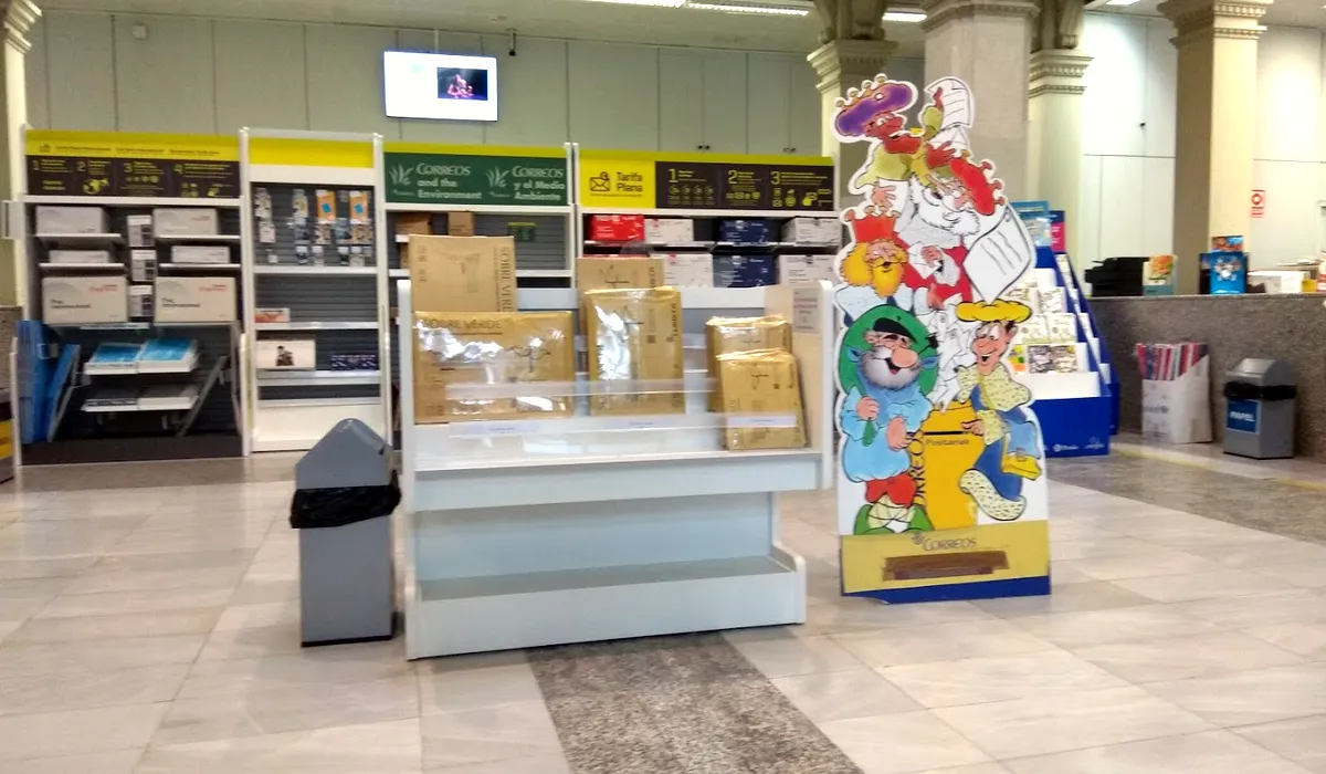 Oficina de Correos Oficina de Correos Paseo de Pablo Sarasate Pamplona