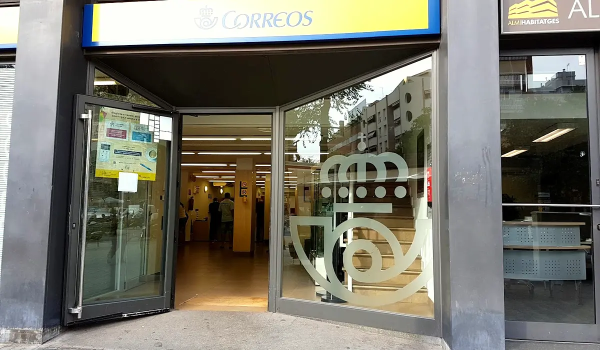 Oficina de Correos Oficina de Correos Passeig de Torras i Bages San Andrés de Palomar