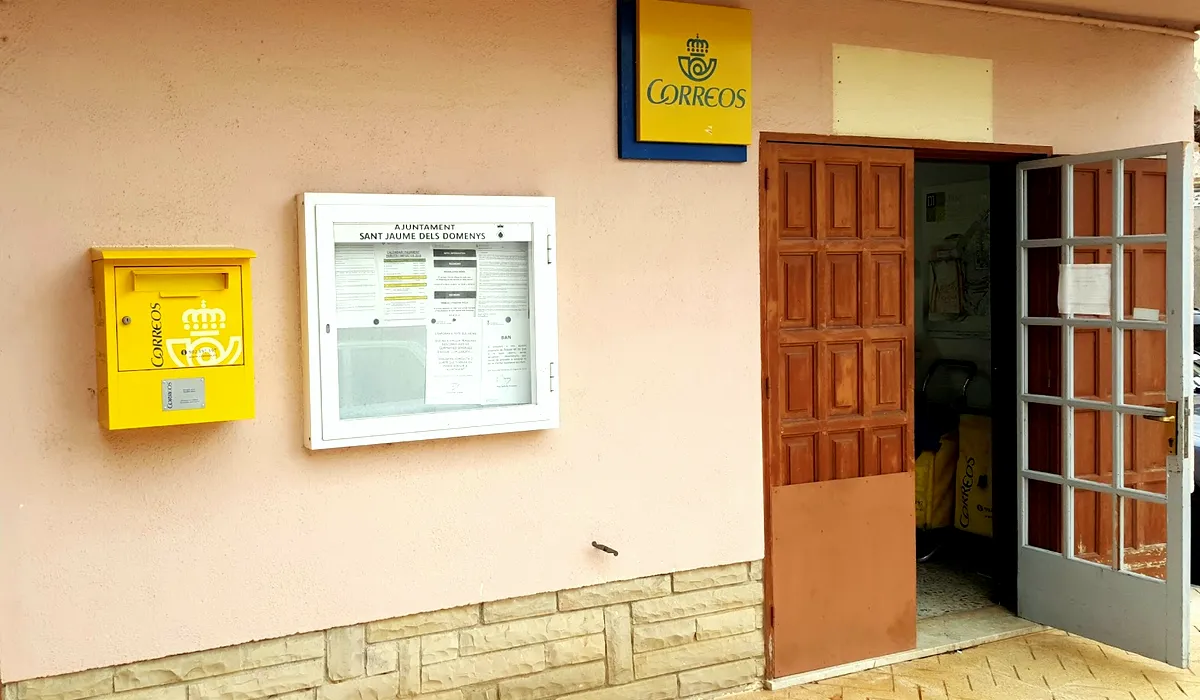 Oficina de Correos Oficina de Correos Plaça d'en Joan Roig Sant Jaume dels Domenys
